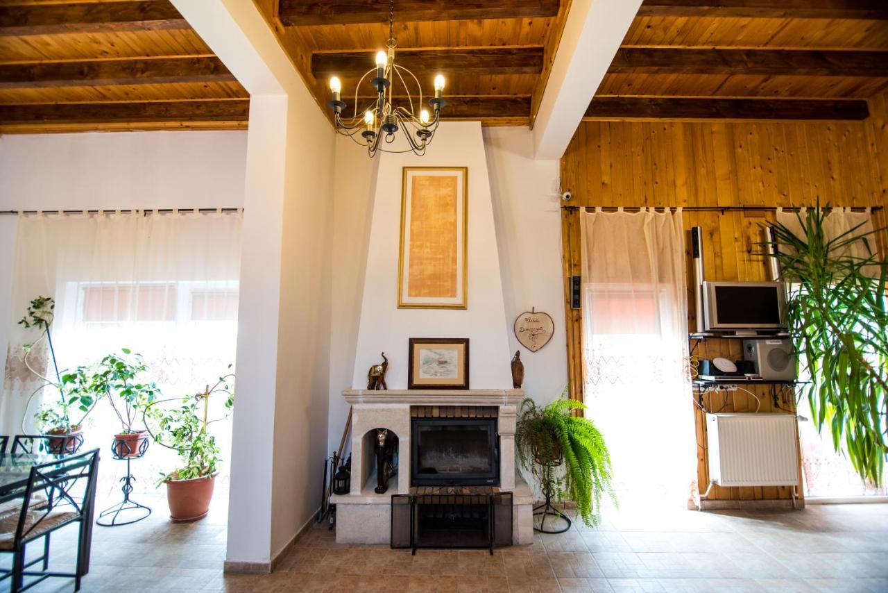 Вилла Casa Domneasca Байя-де-Фьер Экстерьер фото